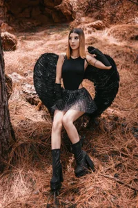 AilishBenson Halloween🎃 2024 Bilde 8