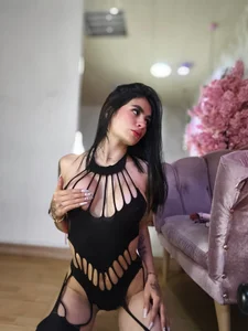 Michellespencer sexy bigtits Pic 3