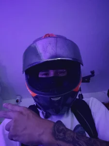 Zdjęcia aronmax_ me with helmet:  2