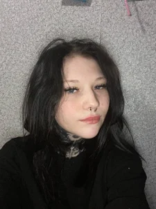 FionaMurr Public  2টি ছবি