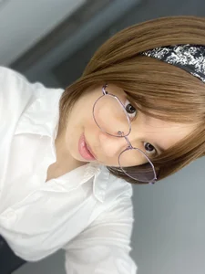 Anto_herrera: White shirt and corset ( фото)