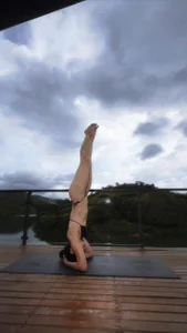 Catalina_smith_7 A beautiful day to do yoga Gambar 3
