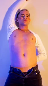 Sidney_Belle If I'm not the love of your life, mistake me for him. Pic 5