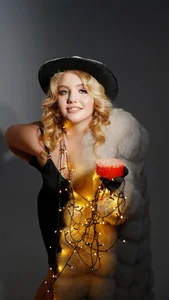 EmilyEvanse ❤️🥰❄️ Pic 2