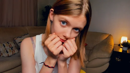 EngelAlman: try to do little selfies for u guys ( 4 фото)