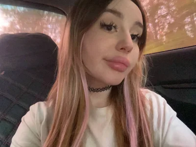 Linnetees XXX nøgenfoto 4