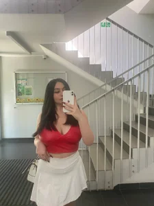 Lola_Sparks Public Pic 3