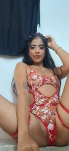 WarmVenezuelanGirl Public Poză 7