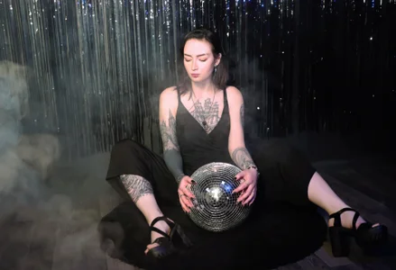 _HelenCarter Disco Pic 5