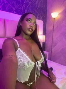 ReinaMiah White set  6. fénykép