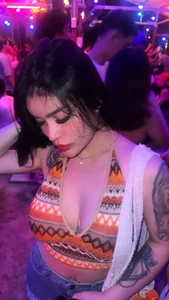 Let’s drink de FuckDollNicky Foto