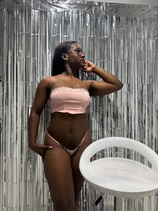 Amykord FLIRTATE AND SWEET 🍓 Pic