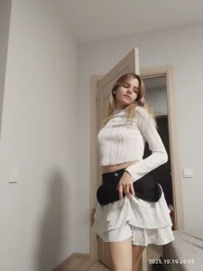 Denni_Spilber waiting my hero টি ছবি