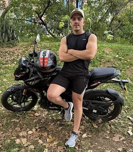 ALANNFERRER 🏍️ Foto 5