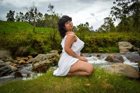 Jasmine_land in the wild slika 2