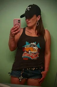 StarlaVixen469: Public ( 4 фото)