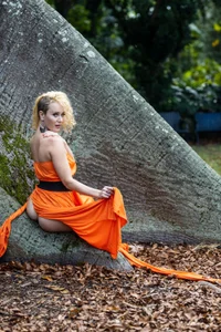 SusieandLacey: Susie in the Park ( 4 фото)