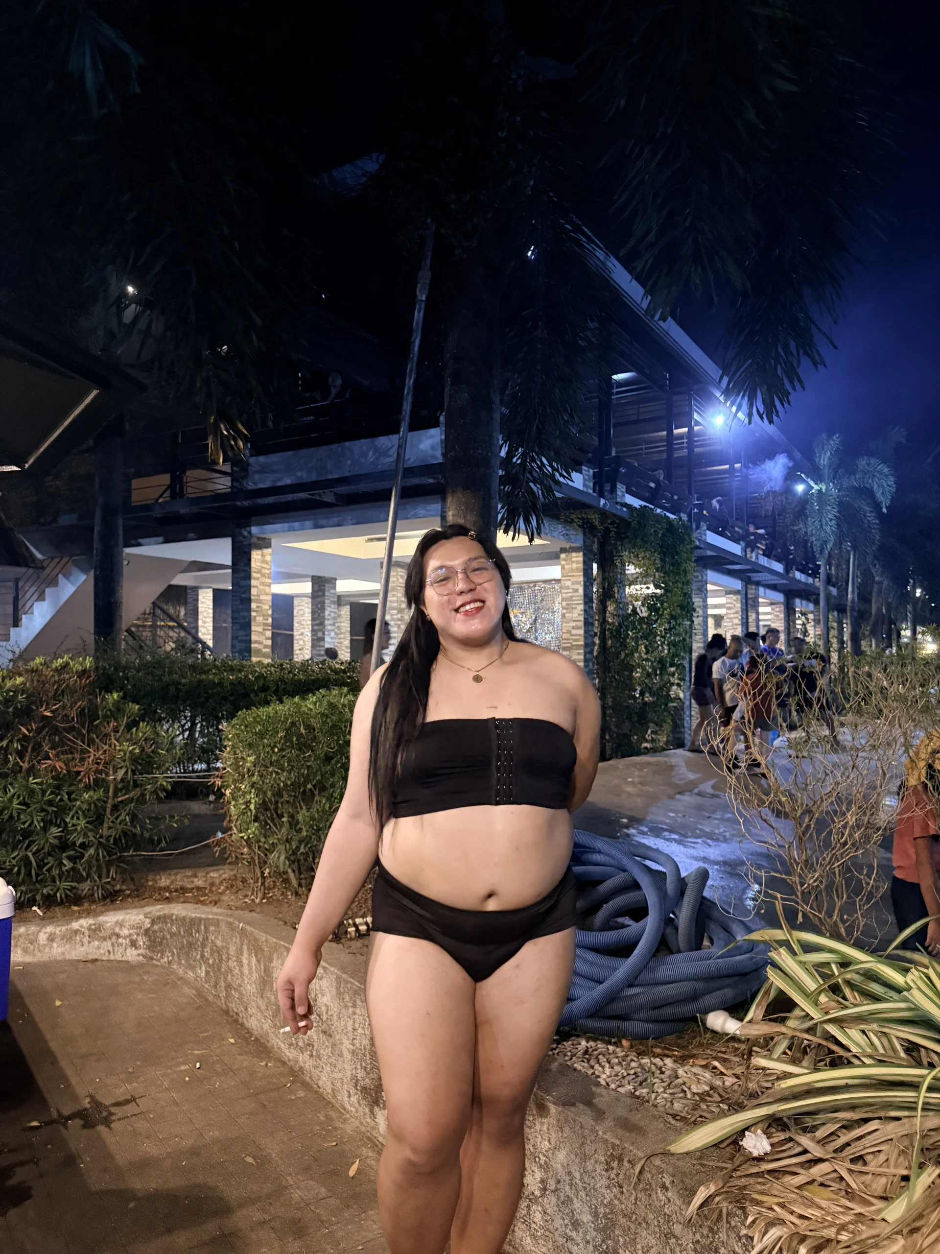 HotAsianAlbin19 Public Foto