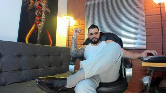 Ethan_Castellanoの👔👔🧦の 6枚の写真