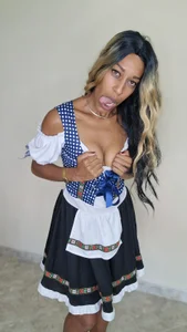 GoldenlaceのOktoberfest funの 2枚の写真