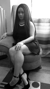 Love-Sensual Public Pic 3