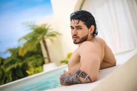 ElianKeiser: Public ( 2 фото)