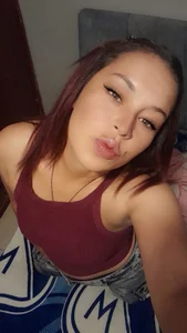 Coral_evansxPublic Bild 3