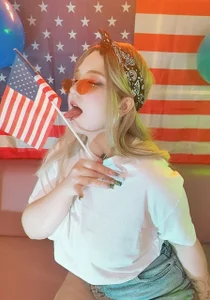 Happy Independence Day de Yoki_Shizuko  8 Imagens