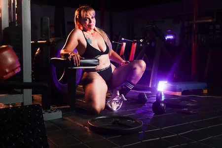 victoria_mooree GYM NIGHT Pic 6