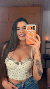 sarita_3 🫢 Immagine  4