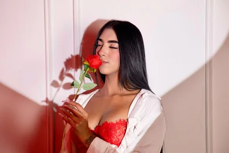 AriRobert_ sexy Valentin Foto 2