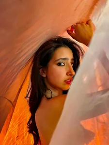 LarisaSmirnov Feelings Pic 4