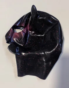 auroralatexprincess Hoods and gasmasks Pic 9