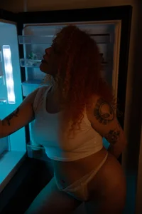 Zdjęcia Alaska_colors7 Hot Lady takes ice:  8