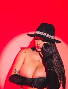 beautiful girl 🥰🔥 od CelesteBrucee  4 snímek