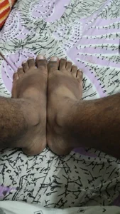 chennai24callboy hot feet pics Immagine  2