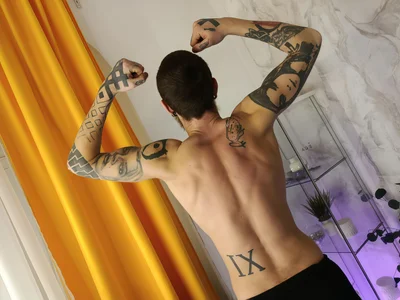 RockyLeen Public Immagine  5