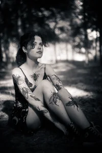 Public de NaughtyLittleFox  4 photos