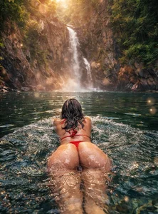 Kylievoos “Juego de Luces y Sombras 🌌” Pic 4