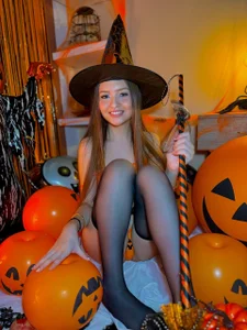 katlyn_martins SEXY PUMPKIN 🎃💋 Immagine  2