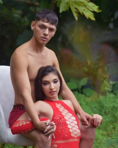horny couple de sheylawood  3 Imagens
