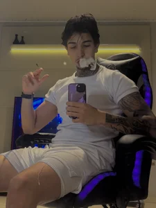 Eu :) de RealGdiass  2 Imagens