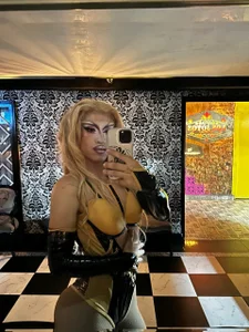 ElaineSofia Public Pic 4