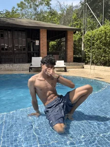 JamesDreams In the pool Foto 7