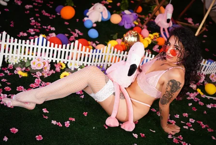 Magic_ivoneのNaughty bunny in her secret Easter garden 🐰🐰の枚の写真