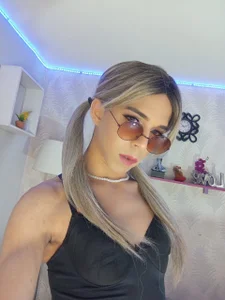 Daniela_GirlHot01 Public Foto 3