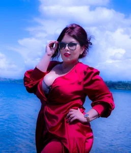 EllenGrace Outdoor pics Pic