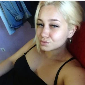 ManishaKat Public Poză 4