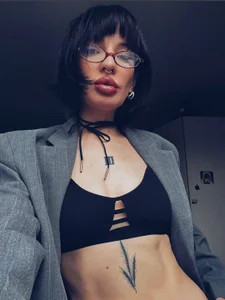 Samanta_Harsher_ Public Foto
