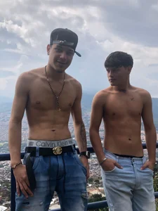 Public de Oficial_KingOfHeavens Foto 3